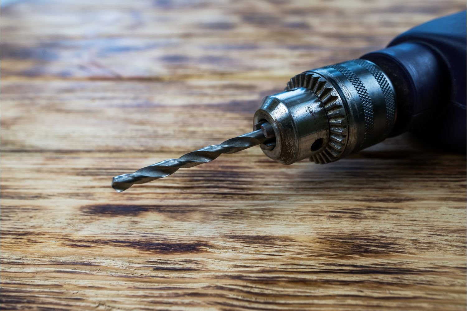 Close up view of the drill chuck.