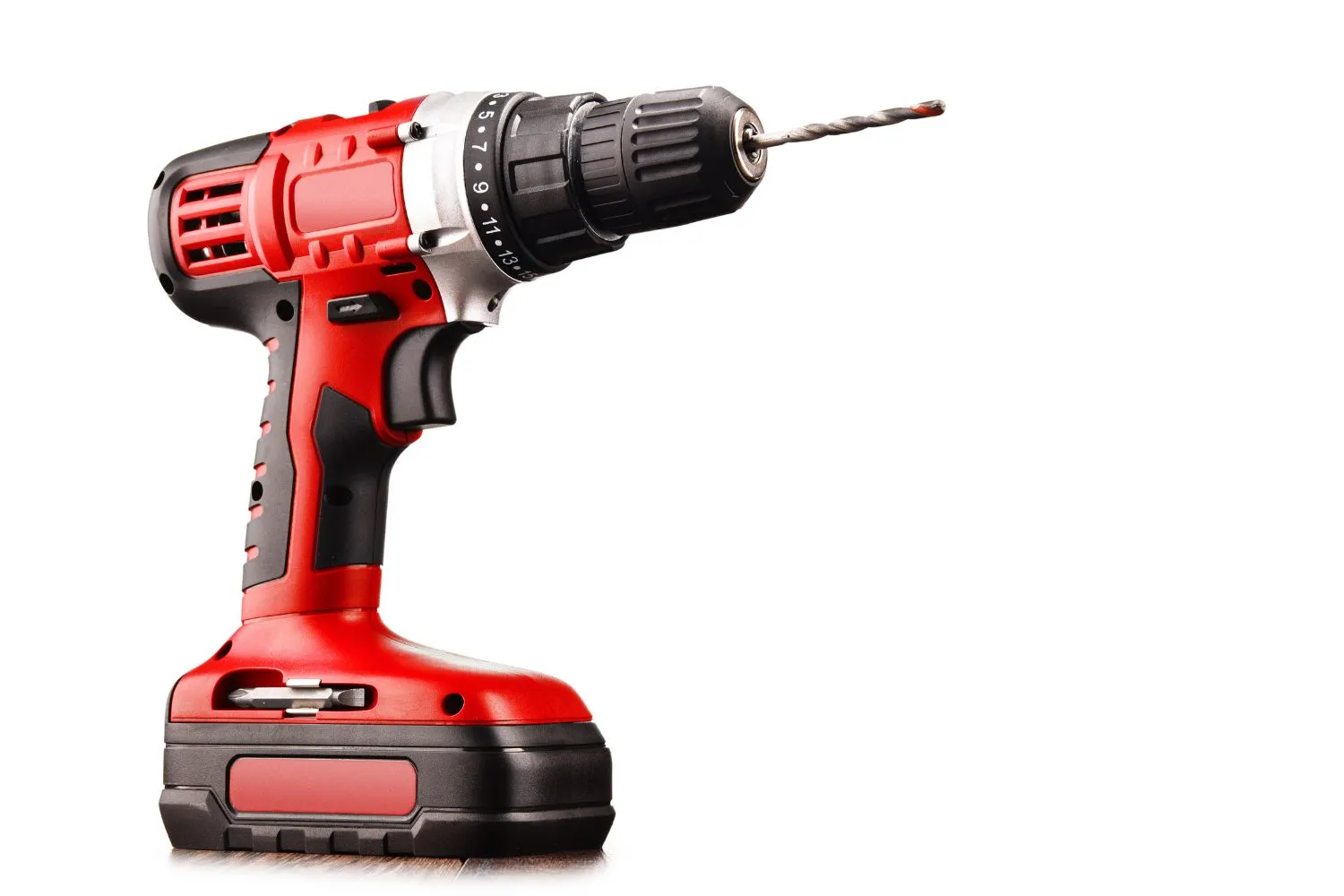 A cordless drill is one of the most common cordless tools.