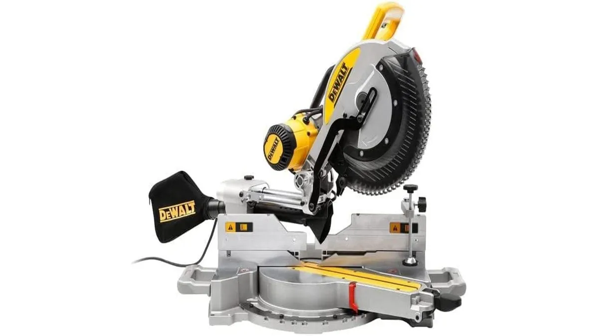 DeWalt DWS780 12-Inch Dual Bevel Sliding Compound Miter Saw