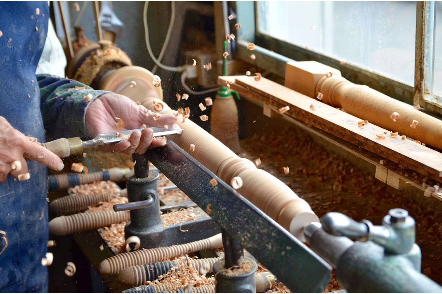 Lathes can create a lot of wood chips.